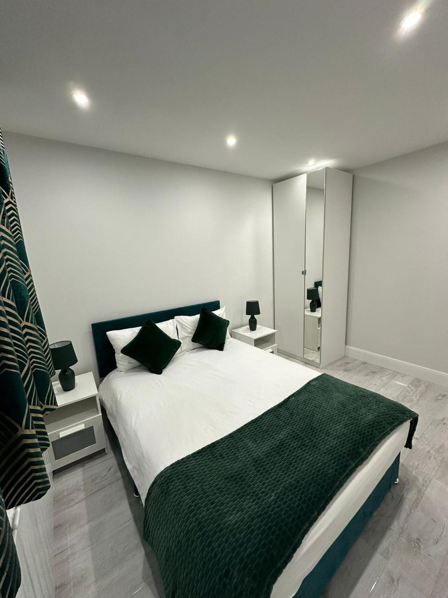 Apartament Luxury House Greenford  Zewnętrze zdjęcie