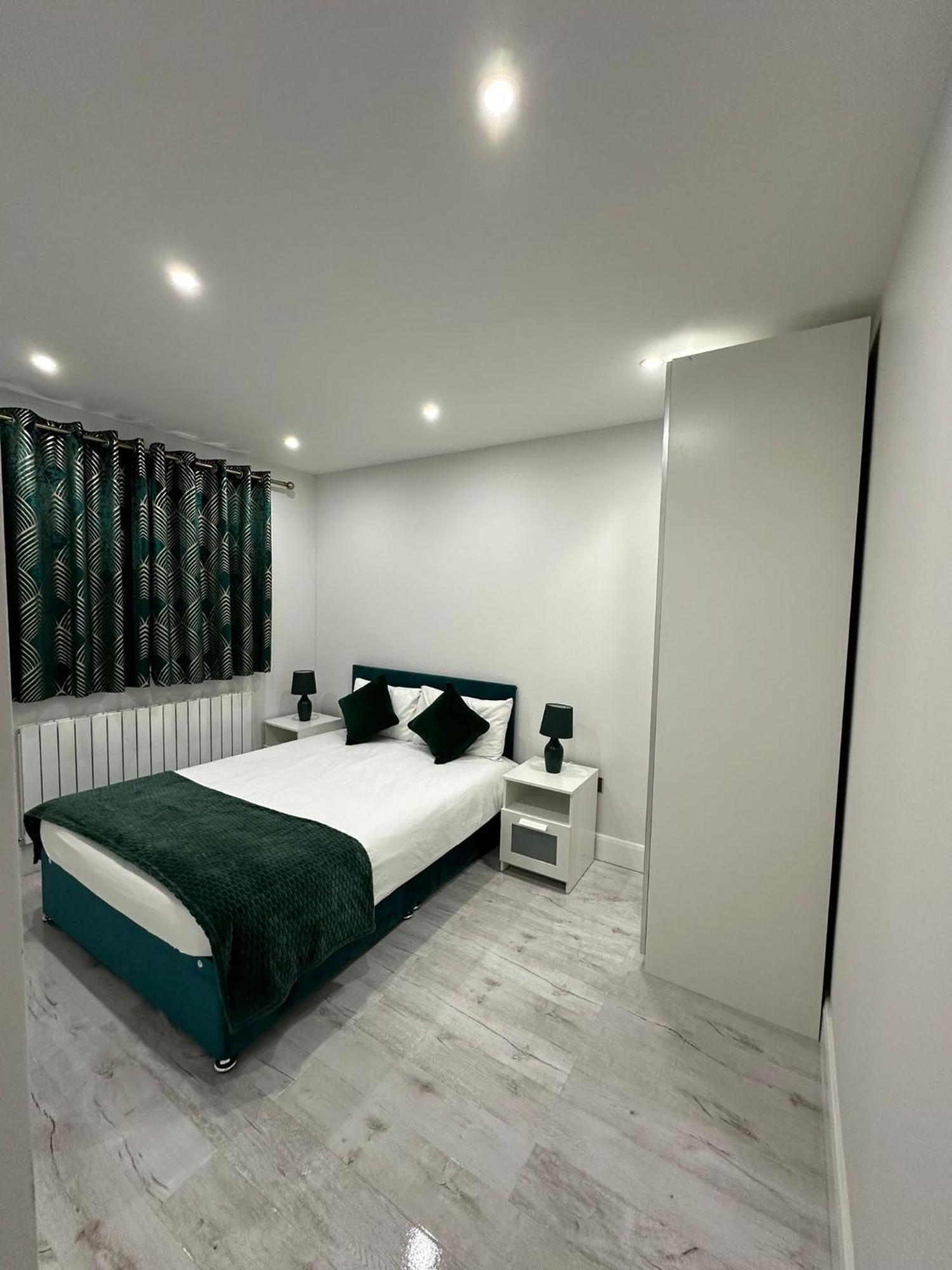 Apartament Luxury House Greenford  Zewnętrze zdjęcie